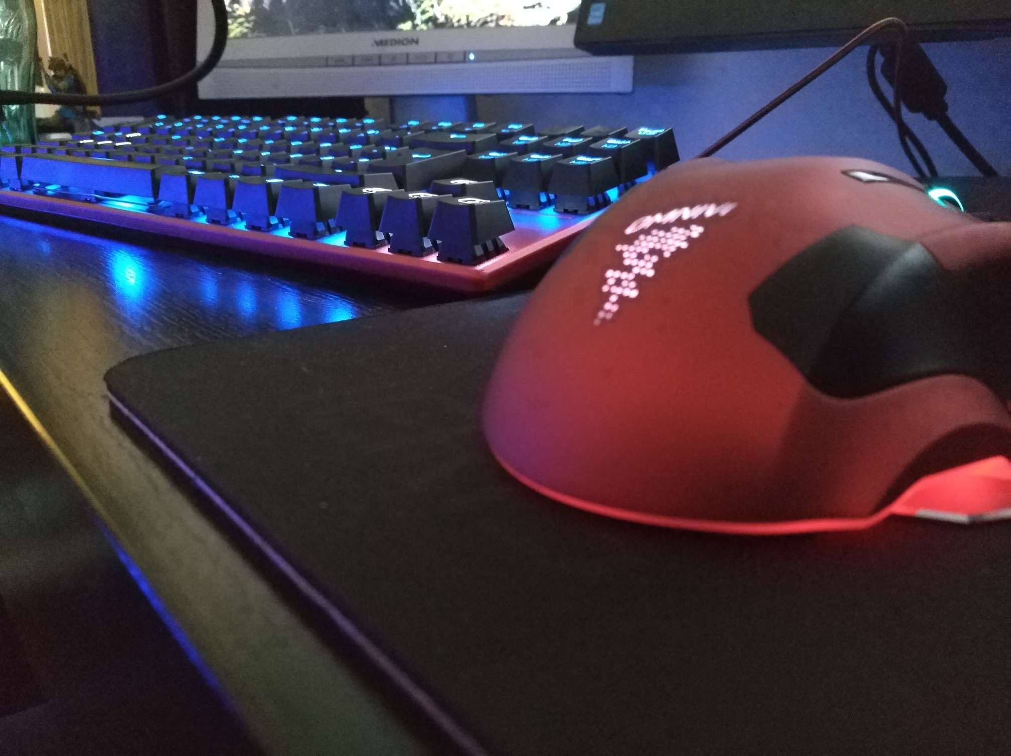 High-End Gaming Setup unter 200 Euro? Geht ja gar nicht! Geht ja wohl! High-End Gaming Setup unter 200 Euro? Geht ja gar nicht! Geht ja wohl!