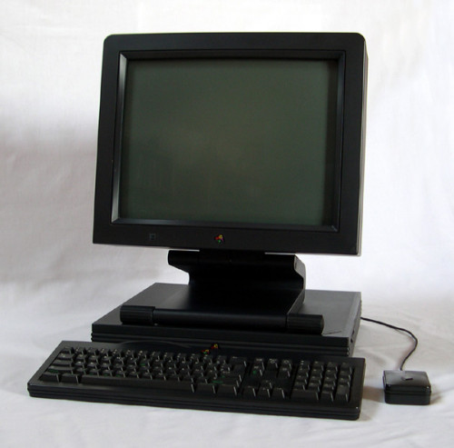 Steven_Jobs_NeXT_Workstation.jpg Steven_Jobs_NeXT_Workstation.jpg