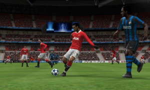 pro-evolution-soccer-2011-3d-01